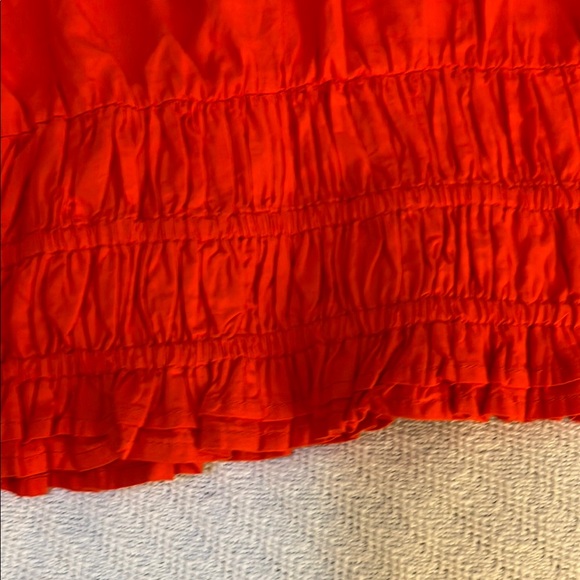 Chic Red Blouse with Ruffle Hem - Picture 4 of 5